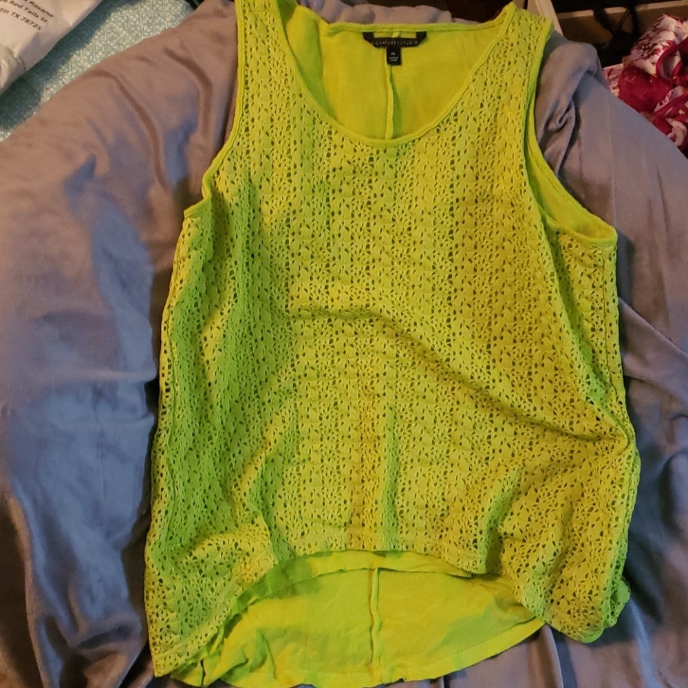 Signature studio Sleeveless Top